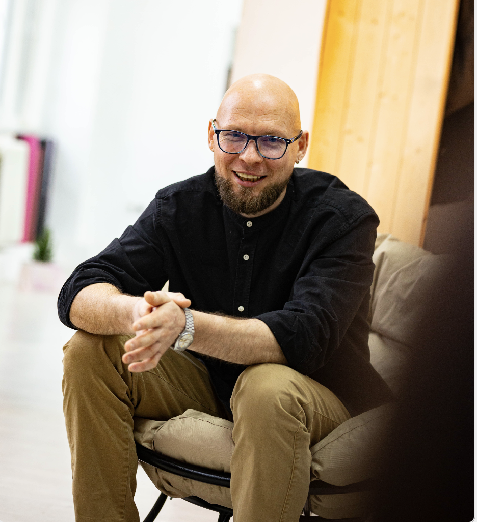 Денис Черкас